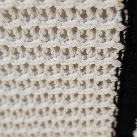 CALVIN KLEIN Women's Striped Knit Sweater Lightweight Everyday Office Casual - Picture 3 of 8